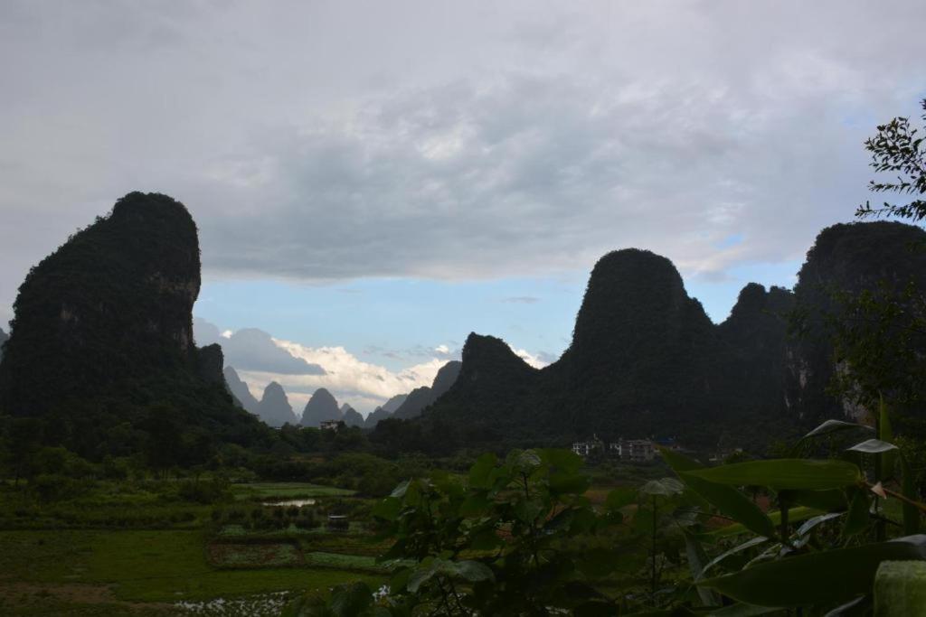 Climbers Inn Yangshuo Buitenkant foto